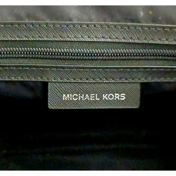 Michael Kors Kelsey Lg Tote Blk Nylon w Blk Saffiano Leather Straps - Picture 12 of 12